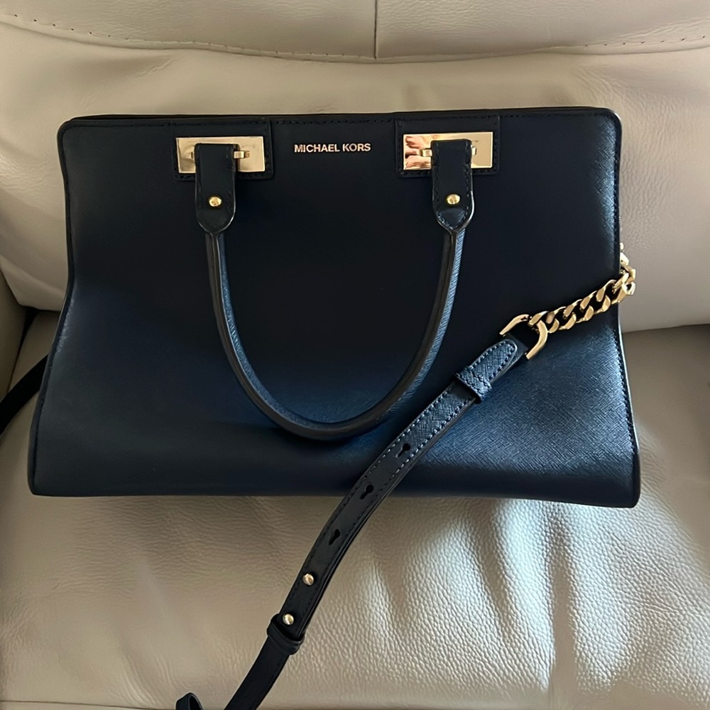 Michael Kors crossbody purse